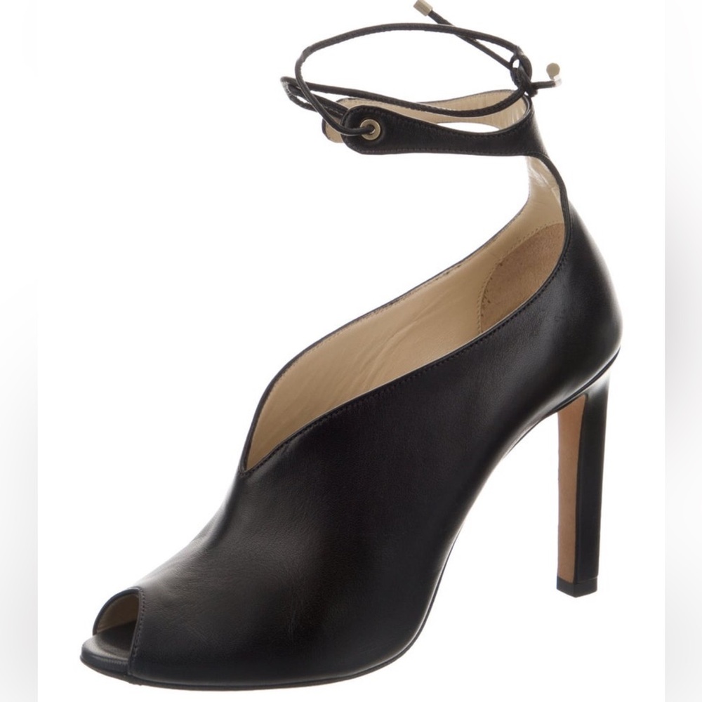 Jimmy Choo Leather Black Pump